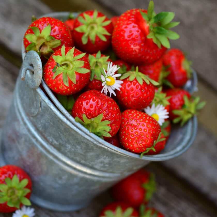 benefits of eating strawberries